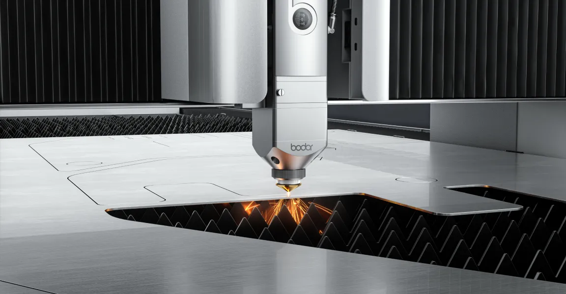Głowica laserowa C Series podczas cięcia blachy